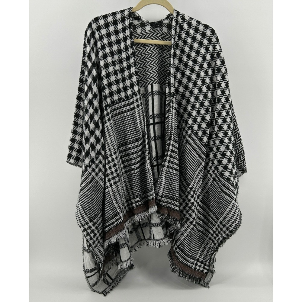 Steve Madden Womens OSFM Mixed Houndstooth Plaid Poncho Wrap Black White Fringe